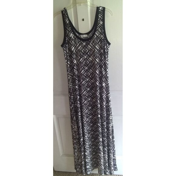 Calvin Klein Dresses & Skirts - Calvin Klein Maxi Dress‎ black & white dress Sleeveless Geometric Long Size 8